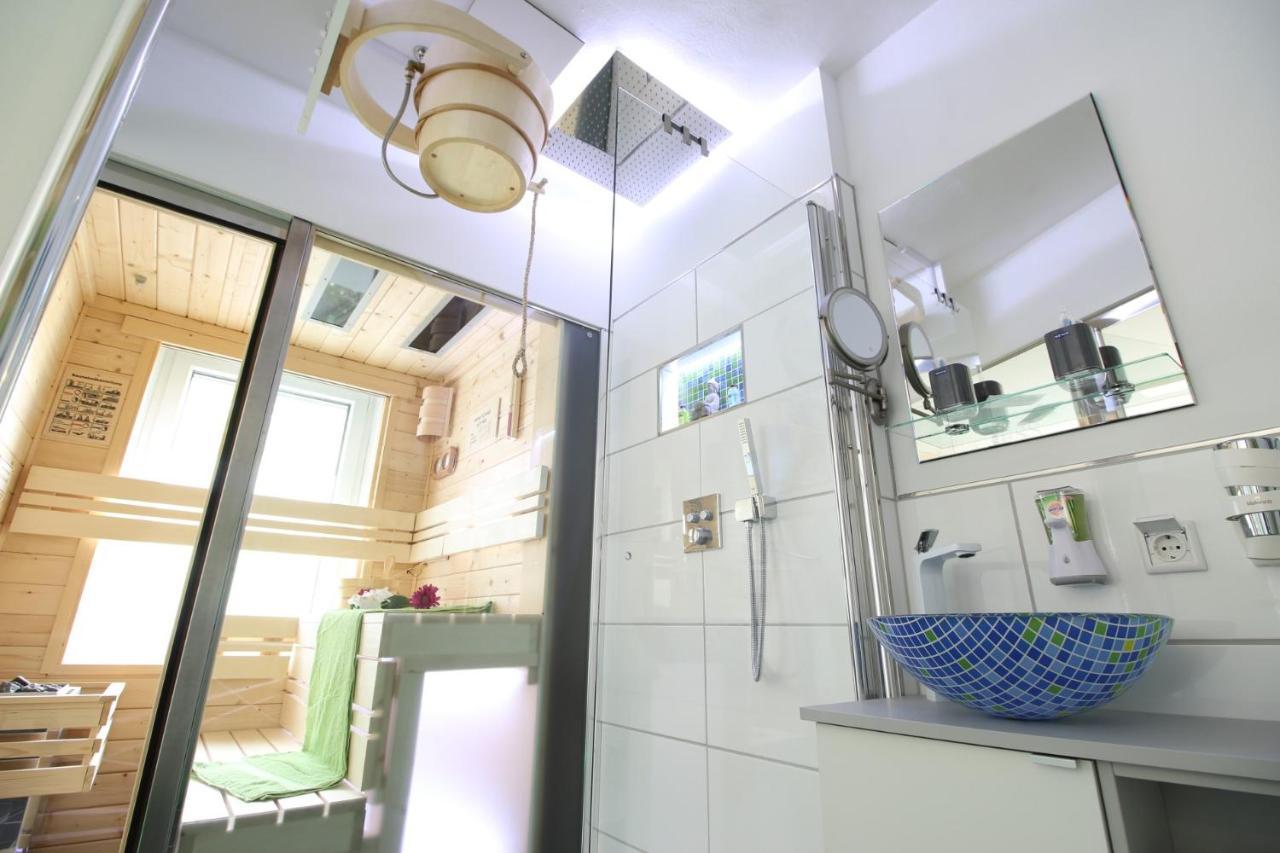 Wellnessapartment Nr1 Mit Finnischer Sauna - Wallbox - Netflix - Wlan Oberhausen  Buitenkant foto